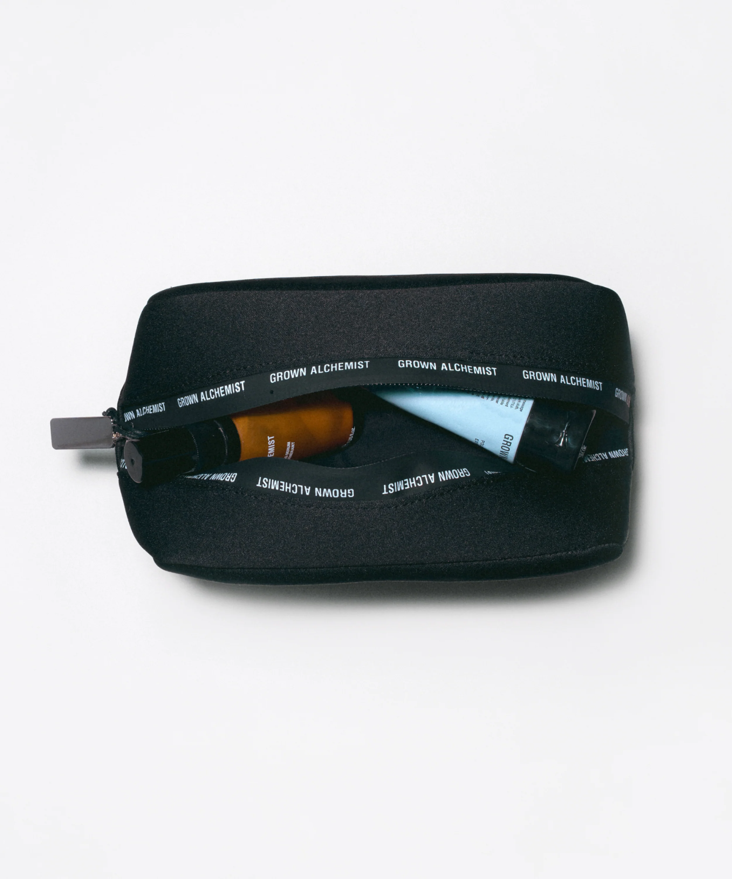 NEOPRENE TOILETRY BAG - Image 6